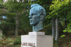 Lars Hall
